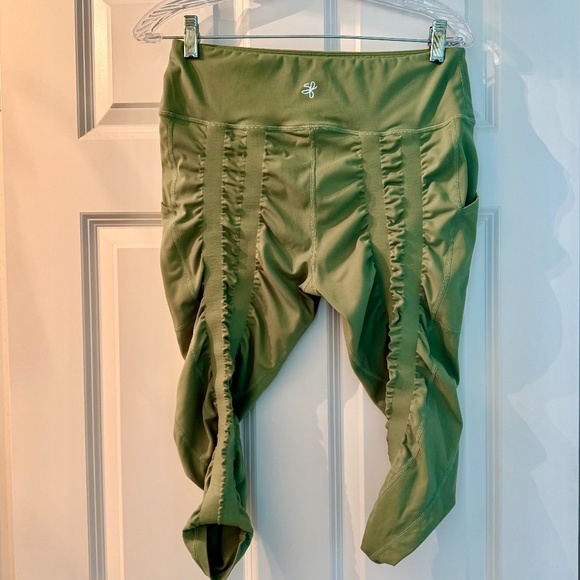 Sweetflexx Resistance Band Leggings w/Pockets - Capri Size 10 - Picture 2 of 2